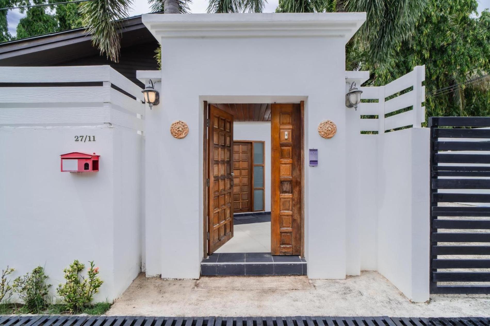 Jasmine Pool Villa In Nai Harn Rawai Ngoại thất bức ảnh